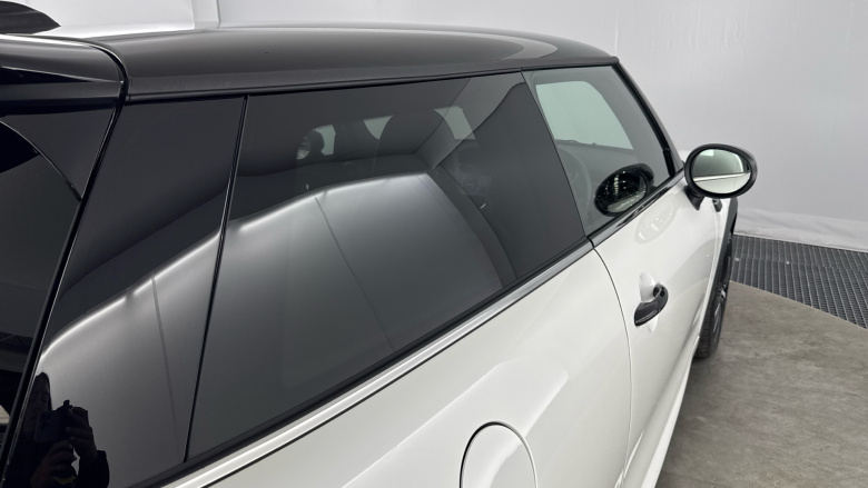 MINI Hatchback 1.5 Cooper Sport Premium 3dr Auto Petrol Hatchback